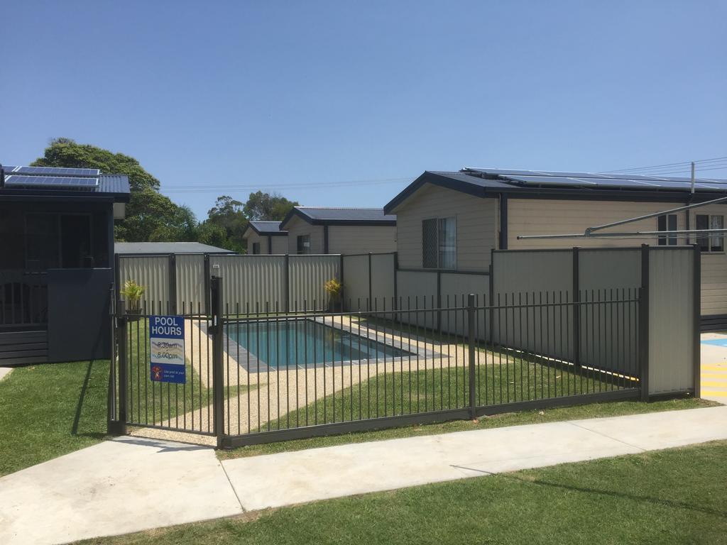לוקה Clarence Head Caravan Park מראה חיצוני תמונה