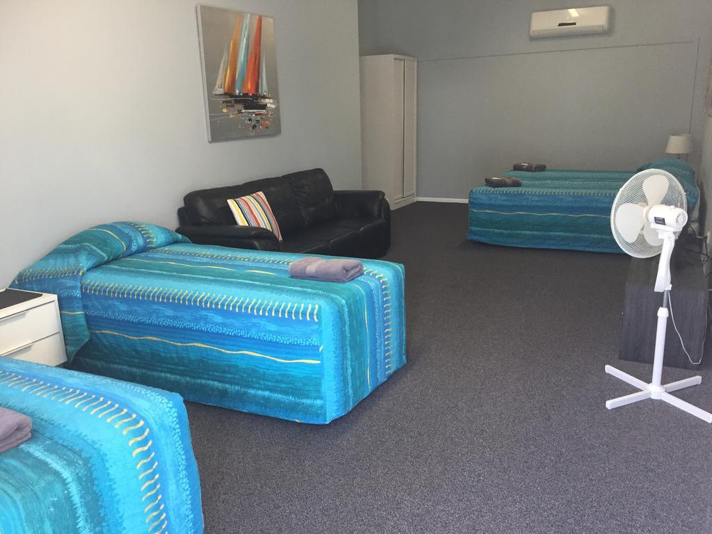 לוקה Clarence Head Caravan Park מראה חיצוני תמונה